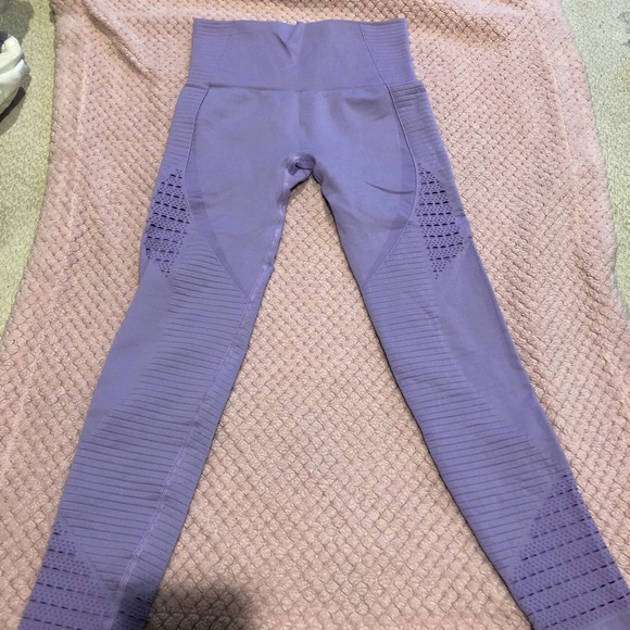 SOLD! Seemless leggings and bra SET! - Picture 4 of 7